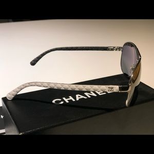 Chanel Pilot quilting sunglasses - white